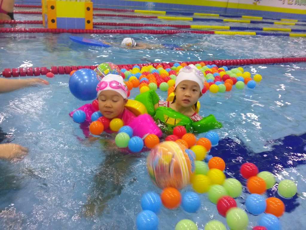 토욜 ^^ 5세 오늘은 공던지기 ^^